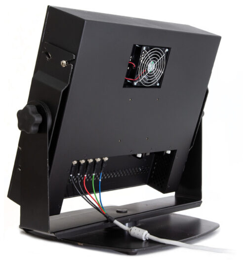 photo GenStar in cradle